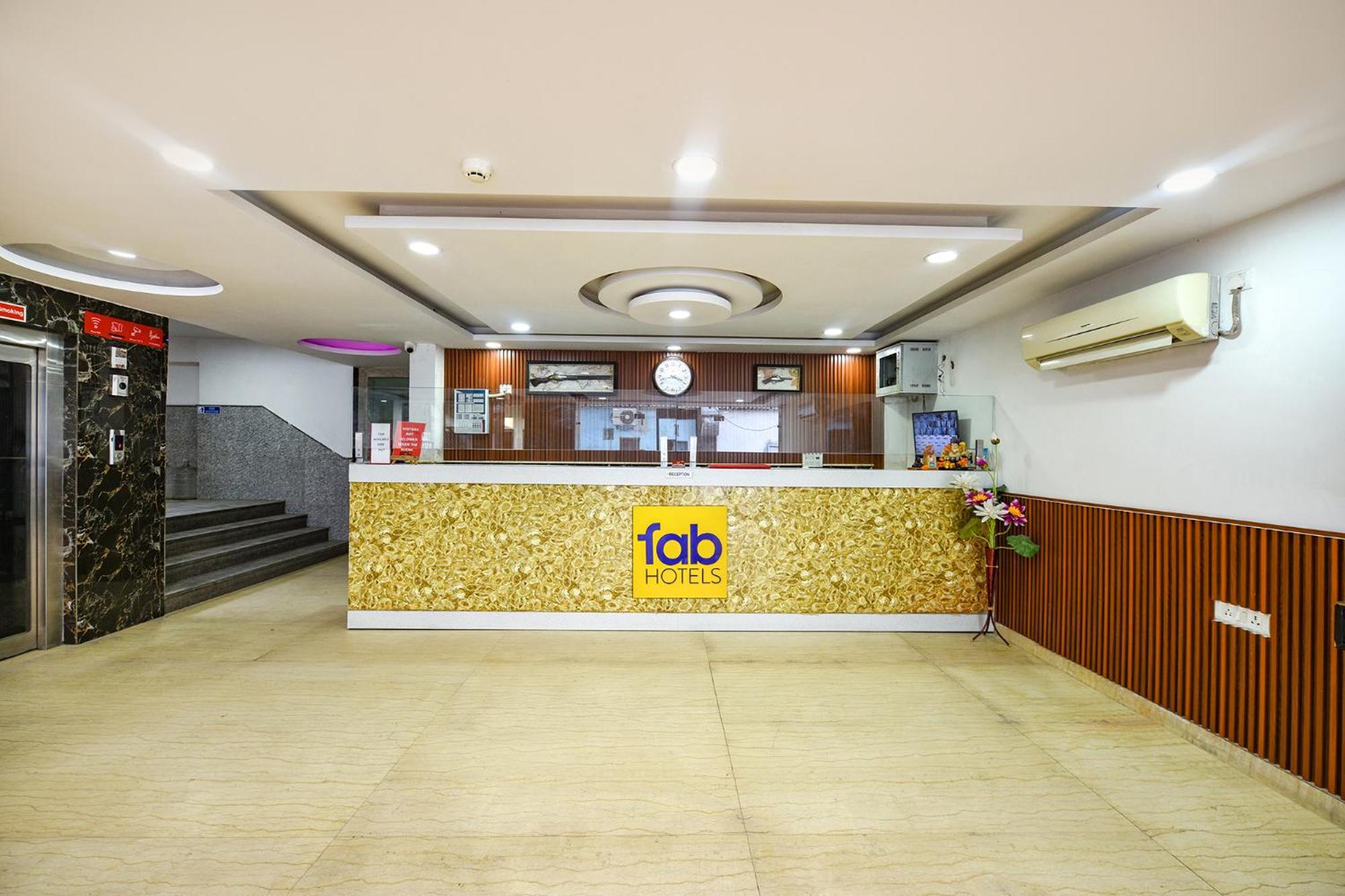 Fabhotel Belwood Near Igi Airport 뉴델리 외부 사진