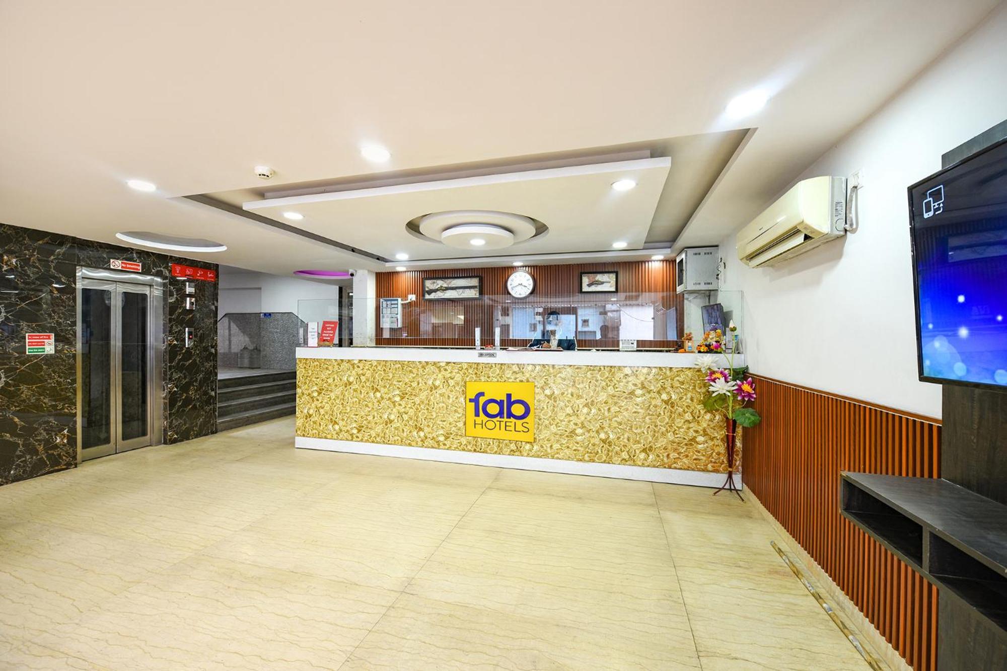 Fabhotel Belwood Near Igi Airport 뉴델리 외부 사진